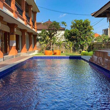 Candra Loka Studio & Apartment By The Loka Kerobokan Buitenkant foto