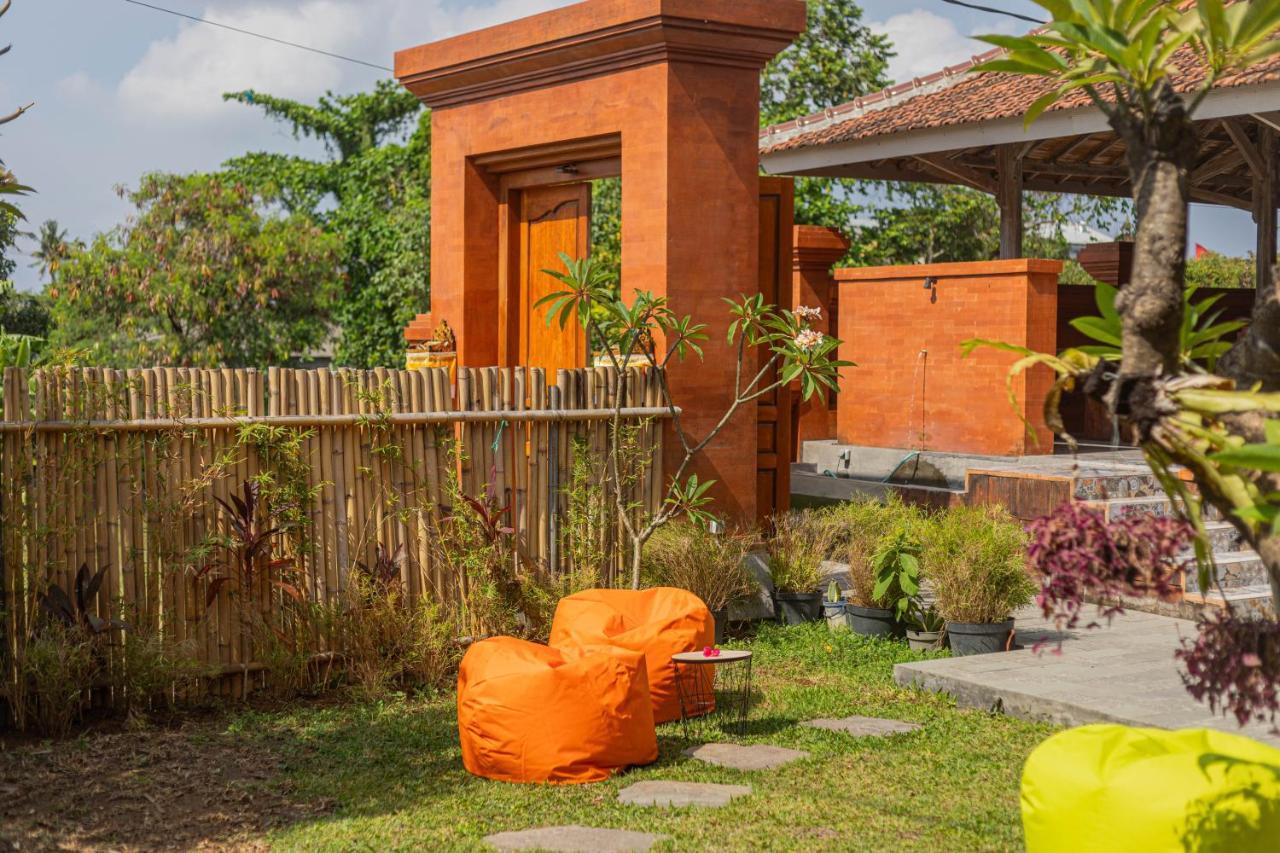 Candra Loka Studio & Apartment By The Loka Kerobokan Buitenkant foto