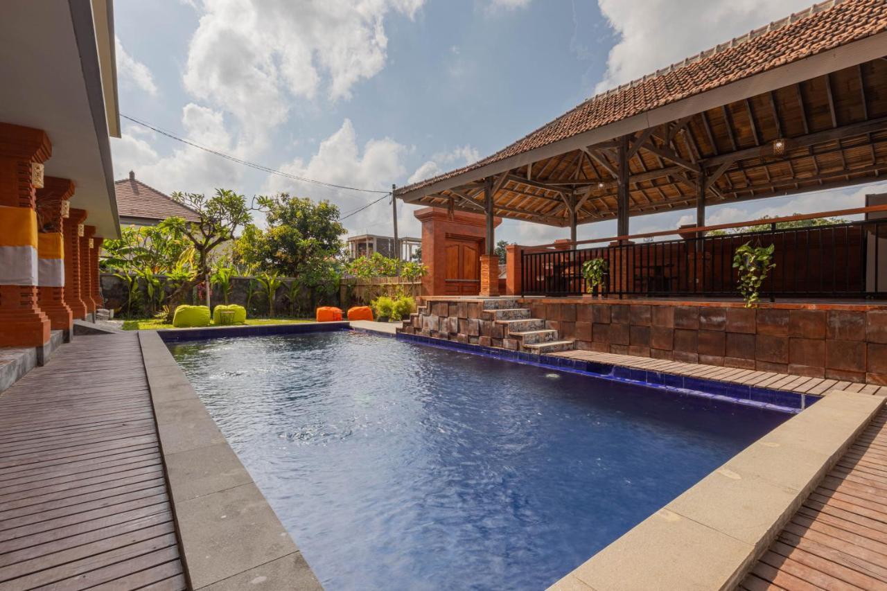 Candra Loka Studio & Apartment By The Loka Kerobokan Buitenkant foto