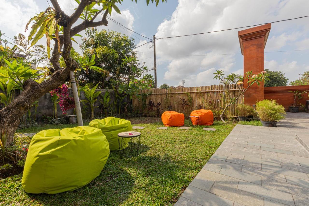 Candra Loka Studio & Apartment By The Loka Kerobokan Buitenkant foto