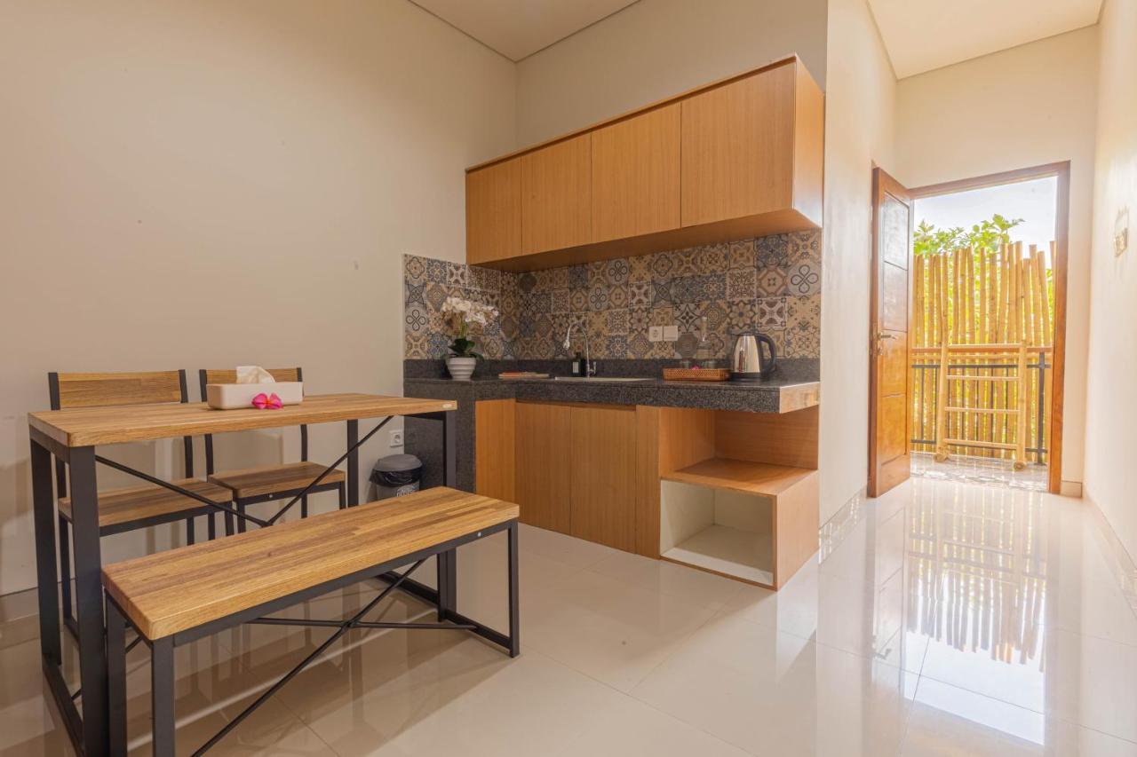 Candra Loka Studio & Apartment By The Loka Kerobokan Buitenkant foto
